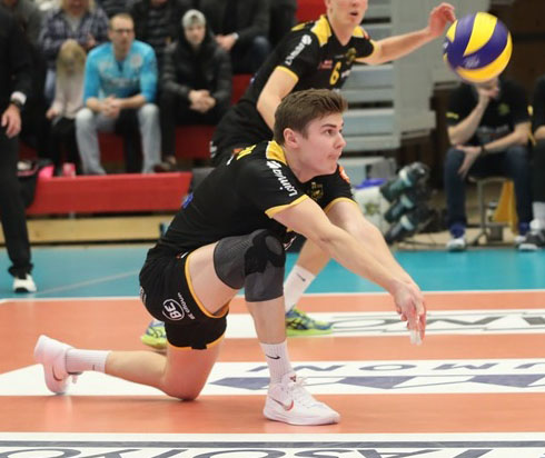 KOKENUT TAPIO TOIVIAINEN SAVO VOLLEYN RIVEIHIN