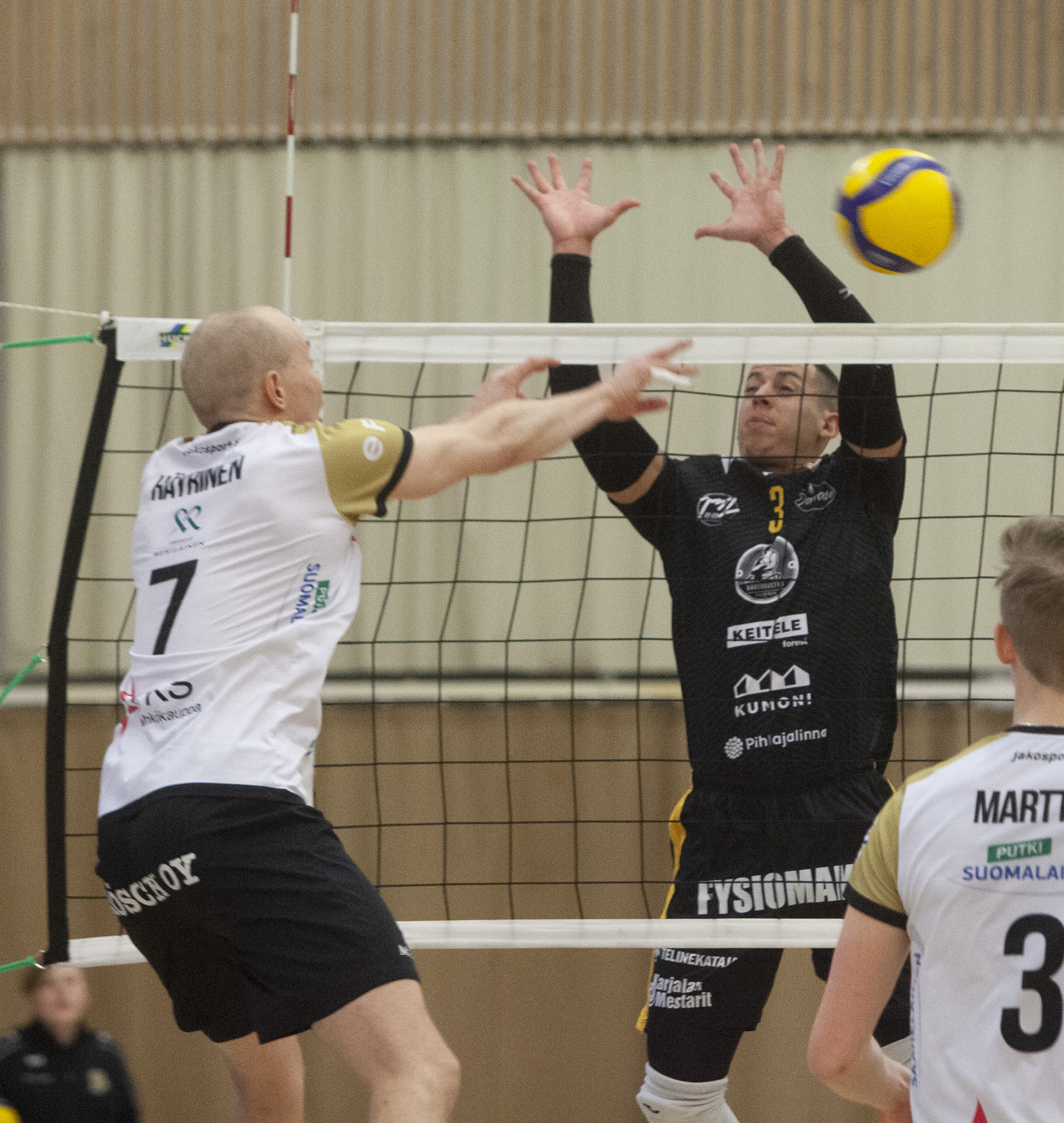 Savo Volley aloittaa pudotuspelit perjantaina Joensuussa