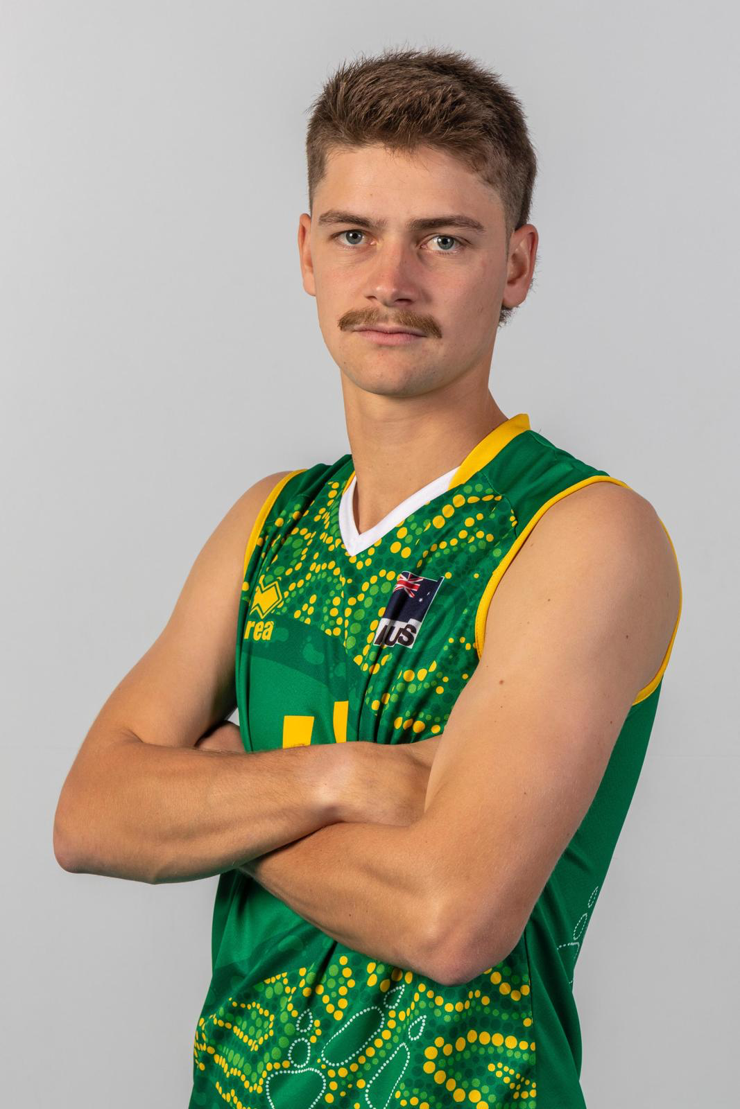 Australian maajoukkueen libero Savo Volleyn riveihin