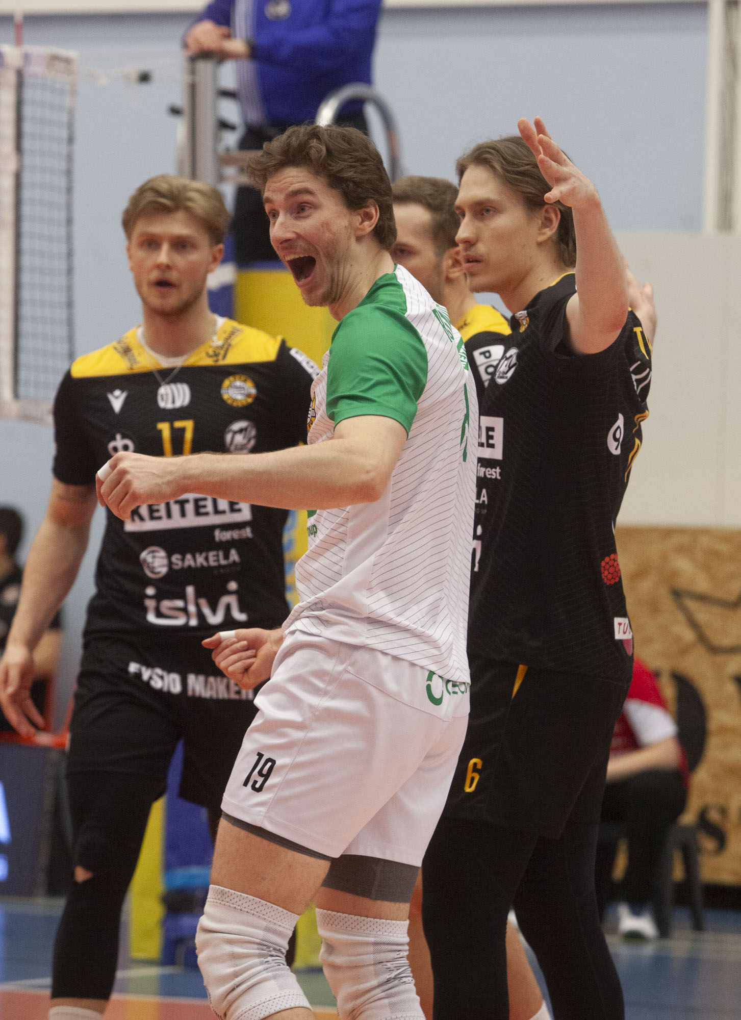 Pleijarit alkoi, Savo Volley paransi tahtia